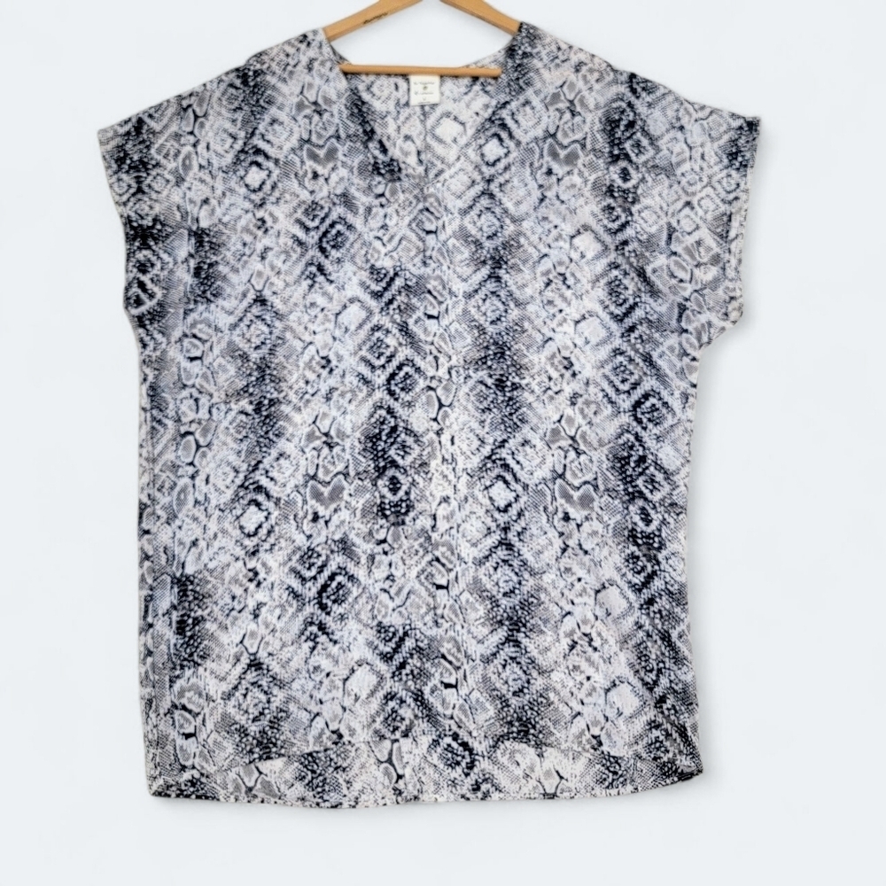 By Together Snakeskin Print Women's Long Top With Pockets Size S Coverup